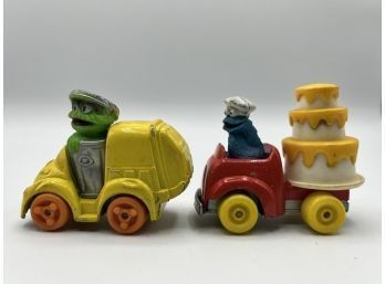 1982 Sesame Street Oscar The Grouch Trash Die Cast Delivery Truck & Cookie Monster Diecast Cake Car (lot Of 2)