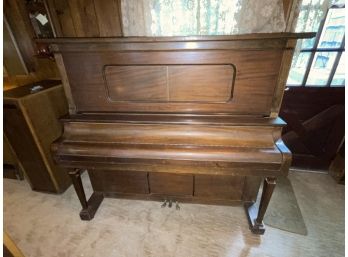 Walters Piano Company Co. New York #65803, Vintage
