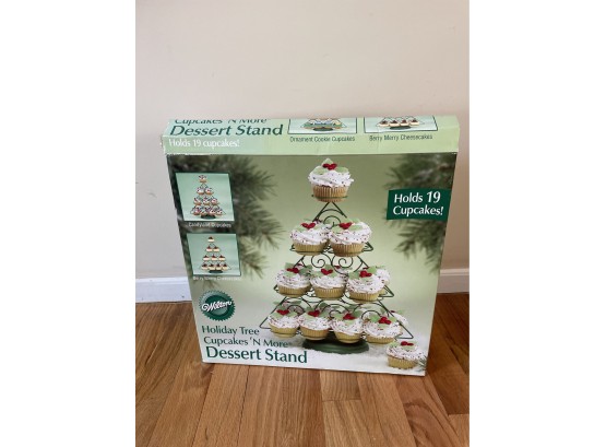 Wilton, Holiday Tree, Cupcake Stand IOB