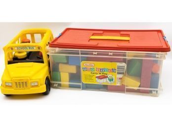 Vintage Fisher Price School Bus W/ 6 Figurines & Toy Blocks