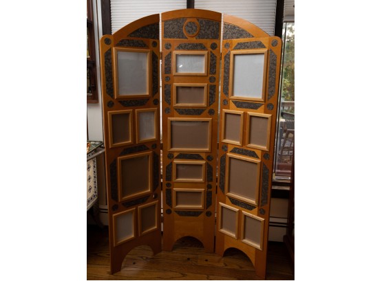 3-Panel Wood Folding Casual Style Room Divider, Holds 17 Photos