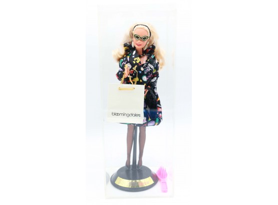 Savvy Shopper Barbie Doll Limited Edition By Nicole Miller