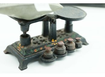 Vintage  Small Mini Miniature Balance Scale Cast Iron