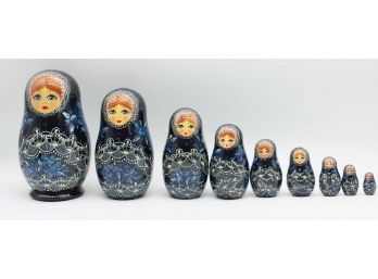 Russian Nesting Dolls Matroshki - 9 Pieces
