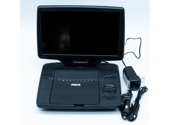 RCA Portable DVD Player W/ Plug Ans Bag - Tested