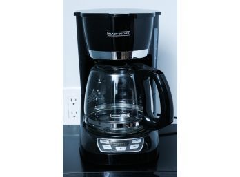 Black  Decker 12 Cup Coffee Machine - Tested