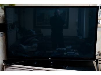 65' LG Flat Screen Plasma Television - 2012 - Serial # 204RMWVAC953 - Tested