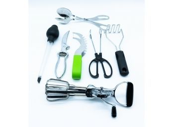 Lot Of Assorted Kitchen Tools