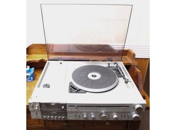 1970s Magnavox - Integrated Audio System - Type MCR047 - Turns On And Turntable Spins