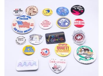 Lot Of Assorted Vintage Buttons - Collectible