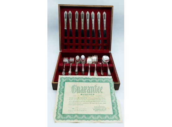 Wm Rogers Silver Plate Cutlery W/ Box - Plated W/ Pure Silver On High Quality Nickel Base - Knives Stainless