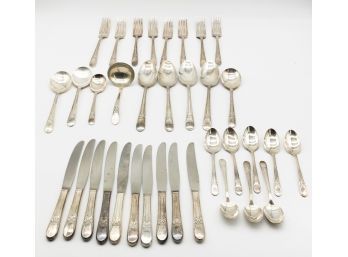 Lot Of Vintage Cutlery - 35 Pieces - Wm Rogers