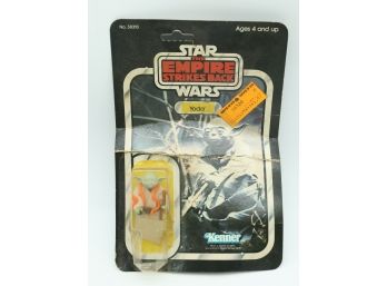 Rare - Kenner Star Wars Yoda Action Figure - 38310 - Collectible
