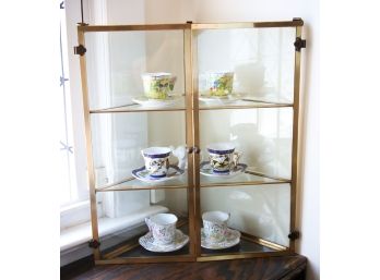 3 Tier Glass Corner Display Case With 6 Teacups & Saucers