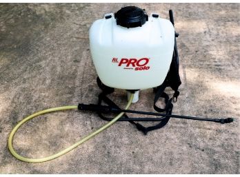 RL Pro Model# 614P Powered By Solo -  Backpack Sprayer, 4 Gal Tank