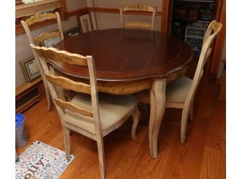 Pulaski Furniture - Round Dining Table W/ Leaf And 4 Amish Royal Albert Court Dining Chairs