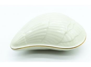Lenox Shell Seashell Trinket Box Ivory With Gold Trim Beach House