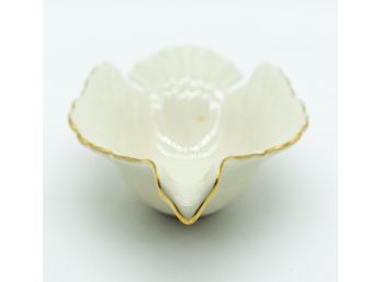 Lenox Dove Candy Dish  Made In USA  China  Ivory With Gold Trim