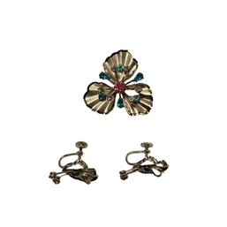 Pin/Pendant And  Screw-back Earring Set - Silver Flower With Pink And Blue Stones