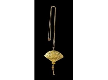 Vintage 18' Necklace  With Asian Fan Pendant