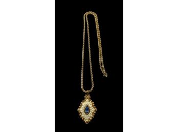 Gold Tone Rope Necklace With Pendant