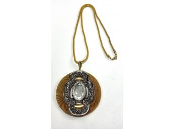 Necklace With Clear Cameo Pendant