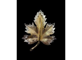 Sarah Coventry - Maple Leaf Pin