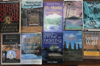 Mixed Lot Books On Mysteries