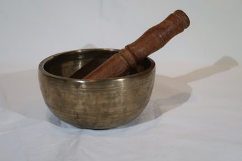 Brass Singing Bowl With Wood Mallet