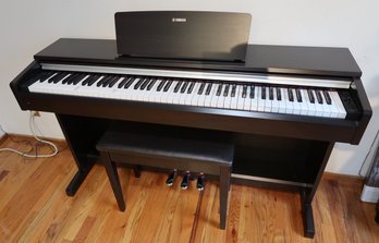 Yamaha Arius YDP-142 Digital Piano
