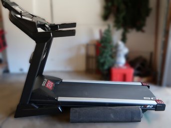Sole F80 Treadmill With Floor Pad