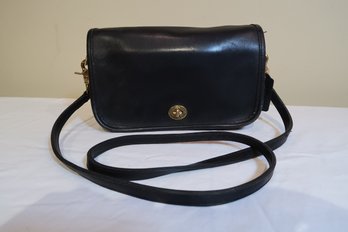 Vintage Coach Penny Purse 9755 Black Leather Crossbody Turn Lock Shoulder Bag