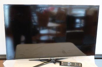 Samsung 40' TV With Remote Control