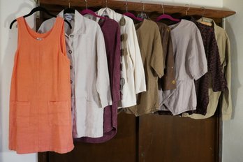 Lot Of Women's Clothing Natural Fabrics Medium And Loose Fitting Small.