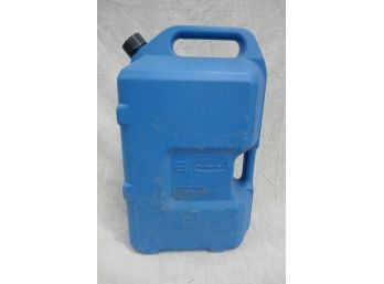 Rubbermaid 6 Gallon Water Container