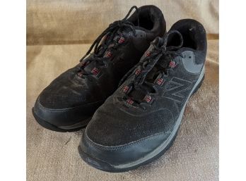 NewBalance Black Suede Walking Shoes