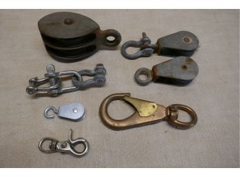 Assorted Pully Parts