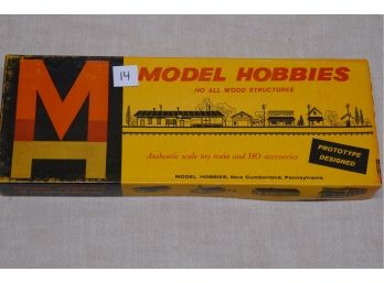Model Hobbies Frontier Caf Kit #14