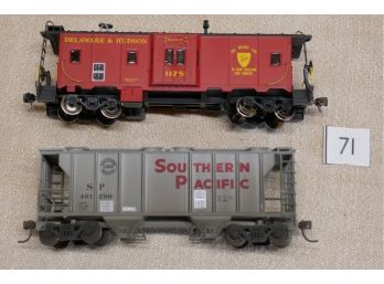 Southern Pacific Hopper And Caboose #71