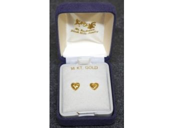 Small Diamond Cut 14kt Gold Heart Stud Earrings (18)