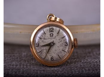 Omega Pendant Watch 18kt Gold (116)