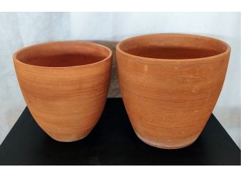 2 Clay Pots