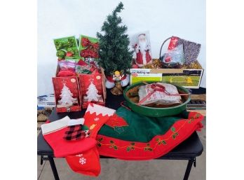 Christmas Tree And Stockings Lot