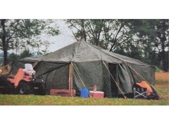 Military/Hunting Tents W/Stove