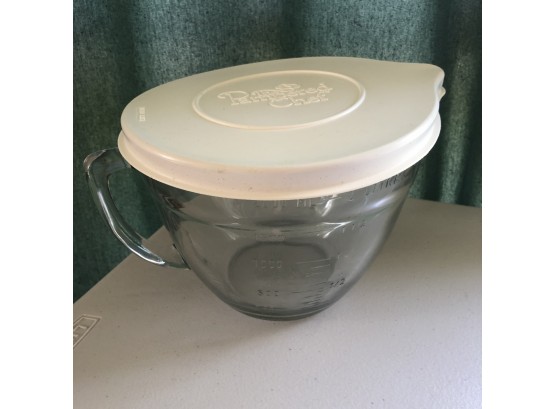 Pampered Chef Glass Mixing Bowl With Lid
