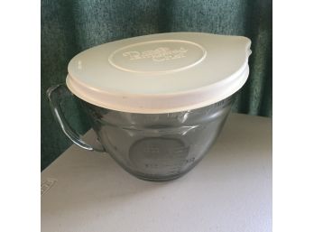 Pampered Chef Glass Mixing Bowl With Lid