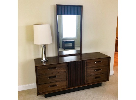 Vintage Lane Dresser With Mirror And Lamp