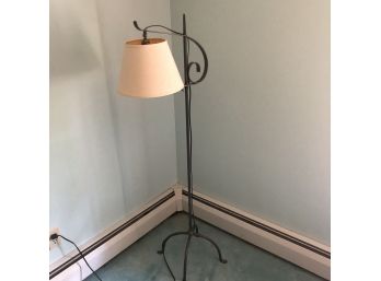Metal Floor Lamp With Shade 58'
