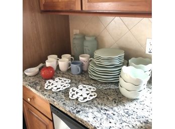 Kitchen Lot No. 2: Scalloped Dish Set Made In Italy, Trivets And More