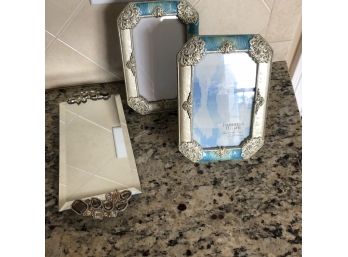 Set Of Two 4x6 Frames And A Mirrored Tray